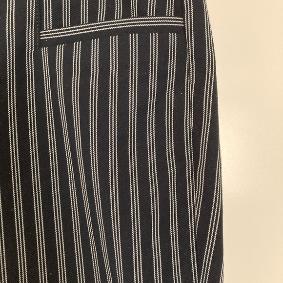 Banana Republic Stripped Pant - Picture 3 of 12